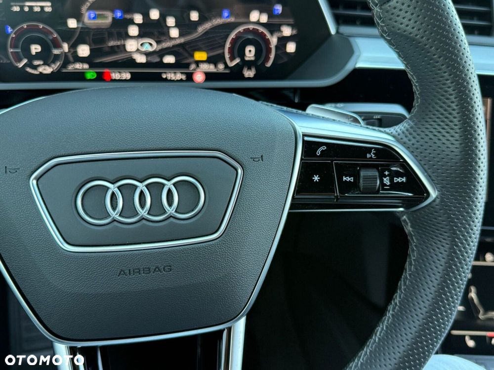 Audi e-tron Sportback - 19