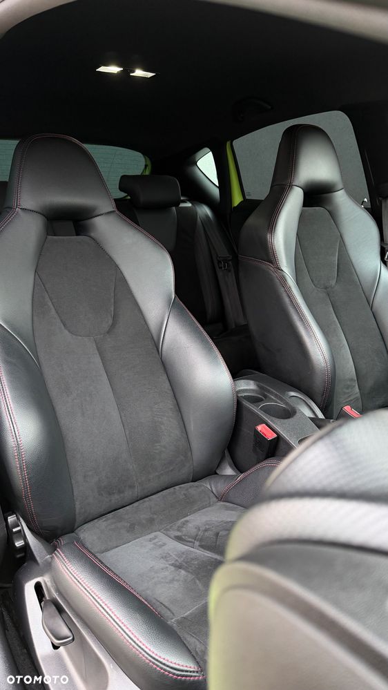 Seat Leon 2.0 T FSI Cupra R - 23