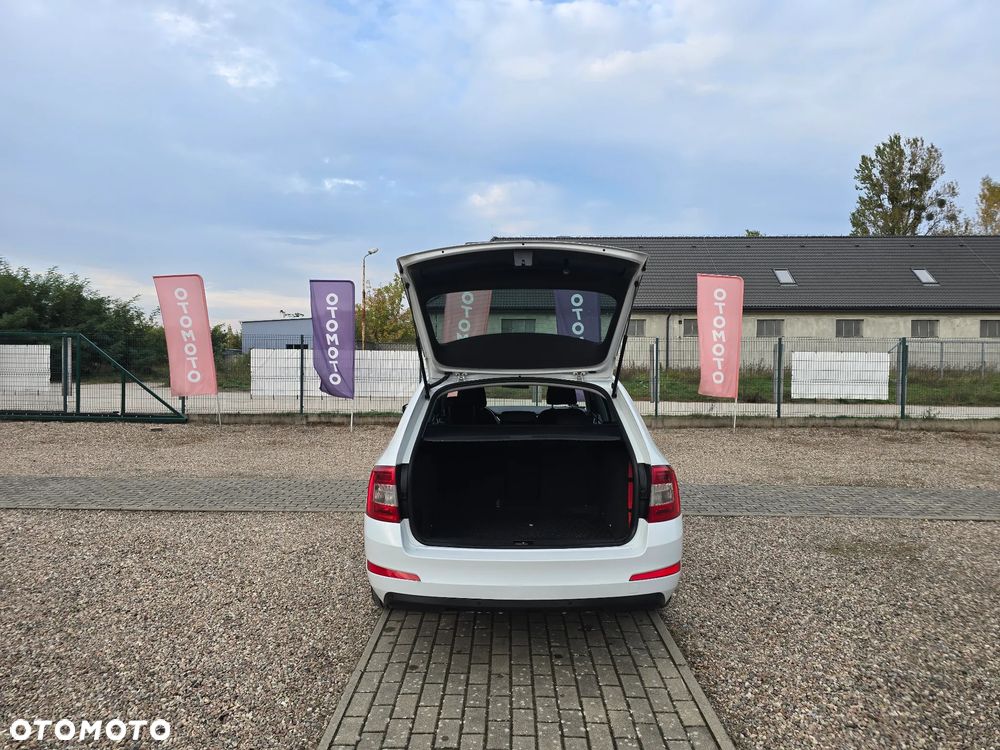 Skoda Octavia 1.4 TSI Ambition DSG - 11