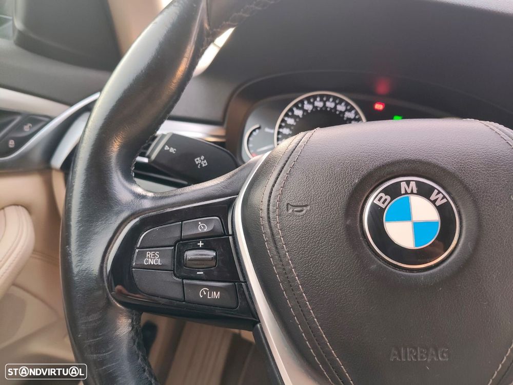 BMW 520 d Auto - 14