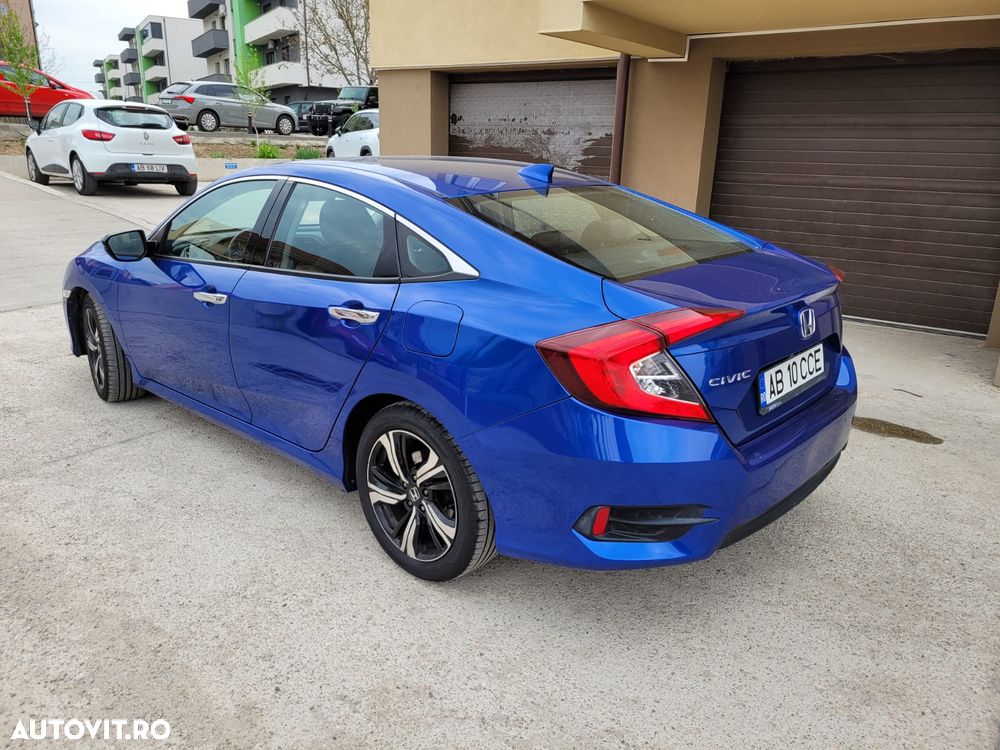 Honda Civic 1.5 VTEC Turbo Elegance Navi - 10