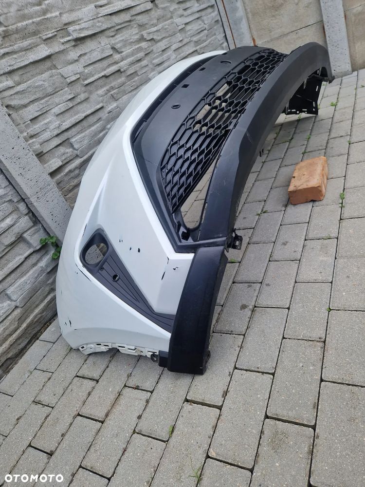 Zderzak Toyota Chr ch-r lift na 4 pdc - 4