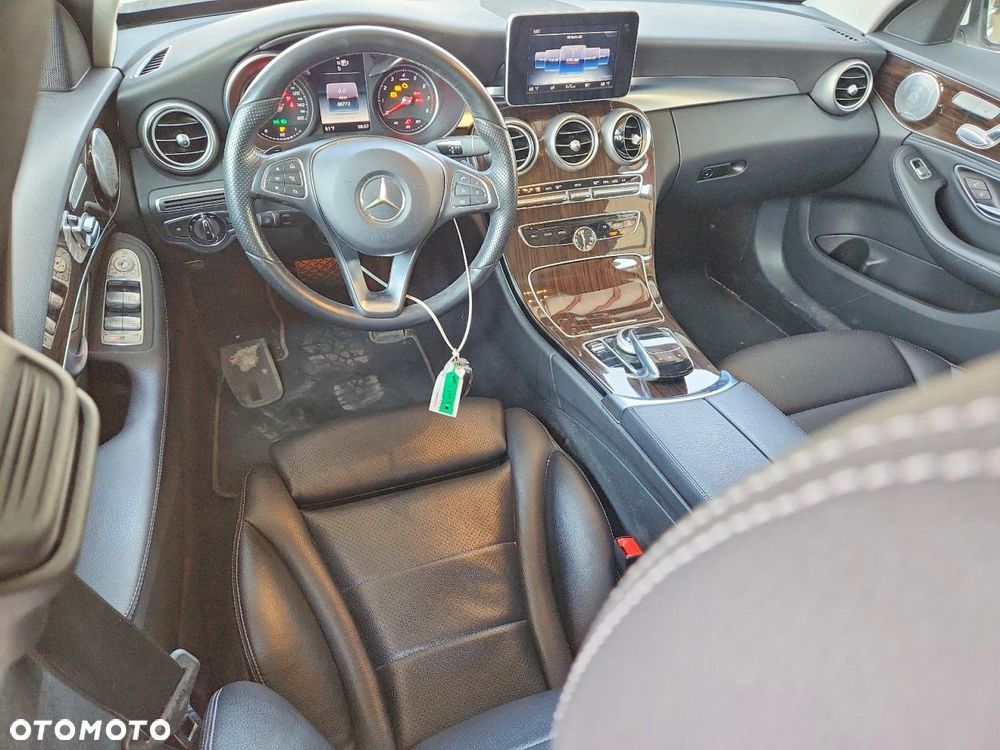 Mercedes-Benz Klasa C 300 7G-TRONIC Exclusive - 7
