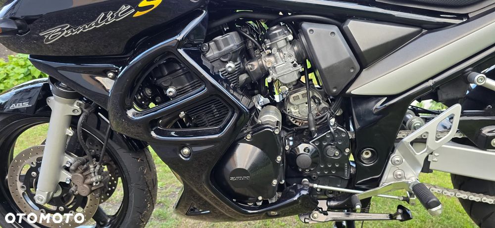 Suzuki Bandit - 11
