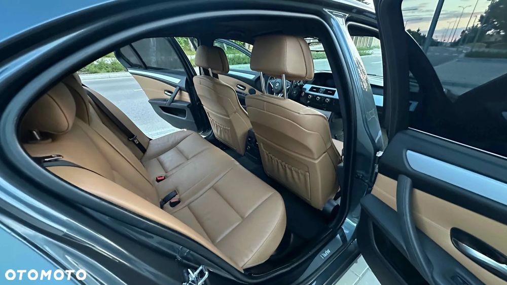BMW Seria 5 530i xDrive Edition Exclusive - 26