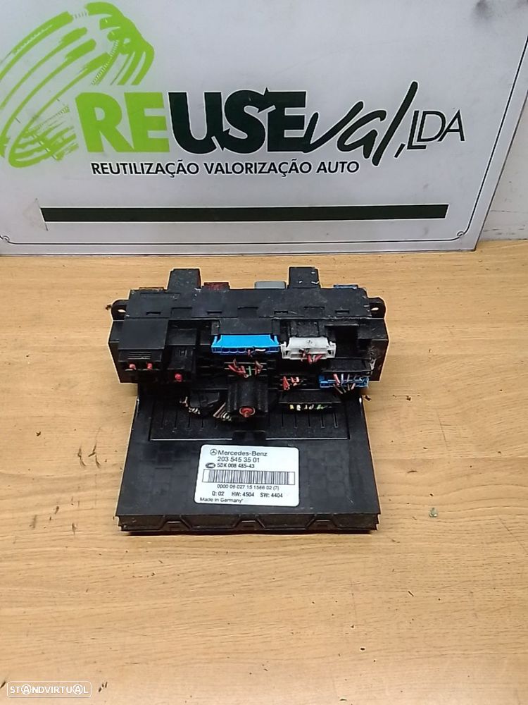 Caixa Dos Fusíveis Mercedes-Benz C-Class (W203) - 1