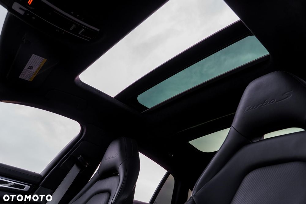Porsche Panamera Turbo S E-Hybrid - 34