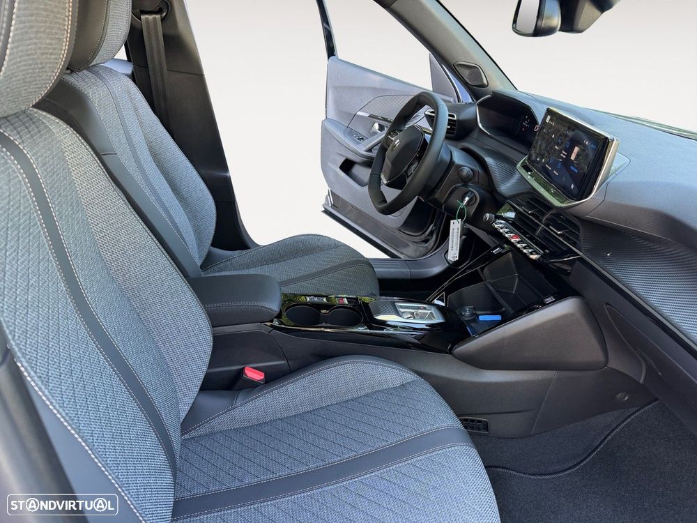 Peugeot 2008 1.2 Hybrid Allure e-DCS6 - 13