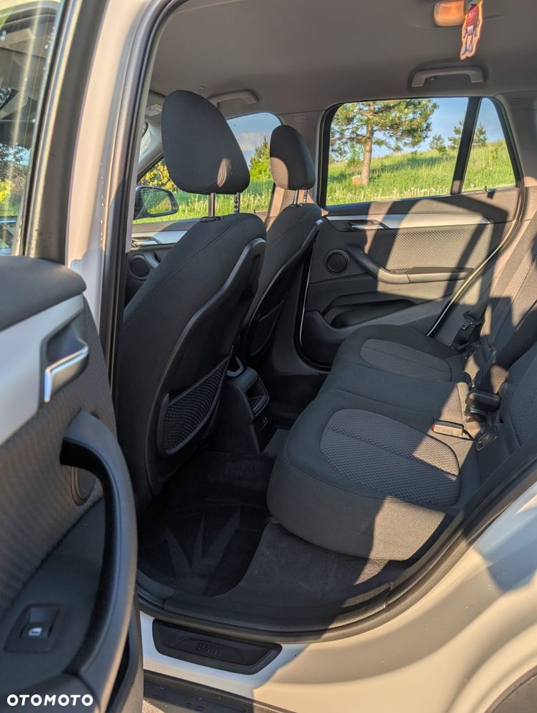 BMW X1 sDrive18d Advantage - 23