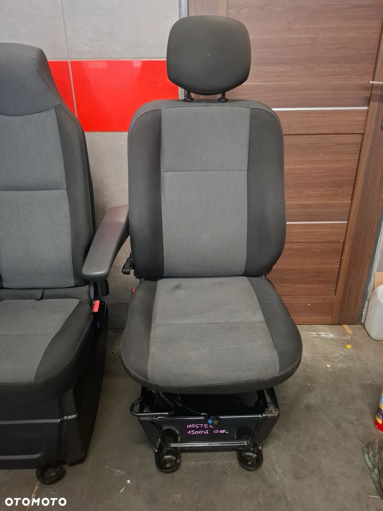 Fotel kierowcy ławka ława pasażera komplet Renault Master III 2018 rok - 2