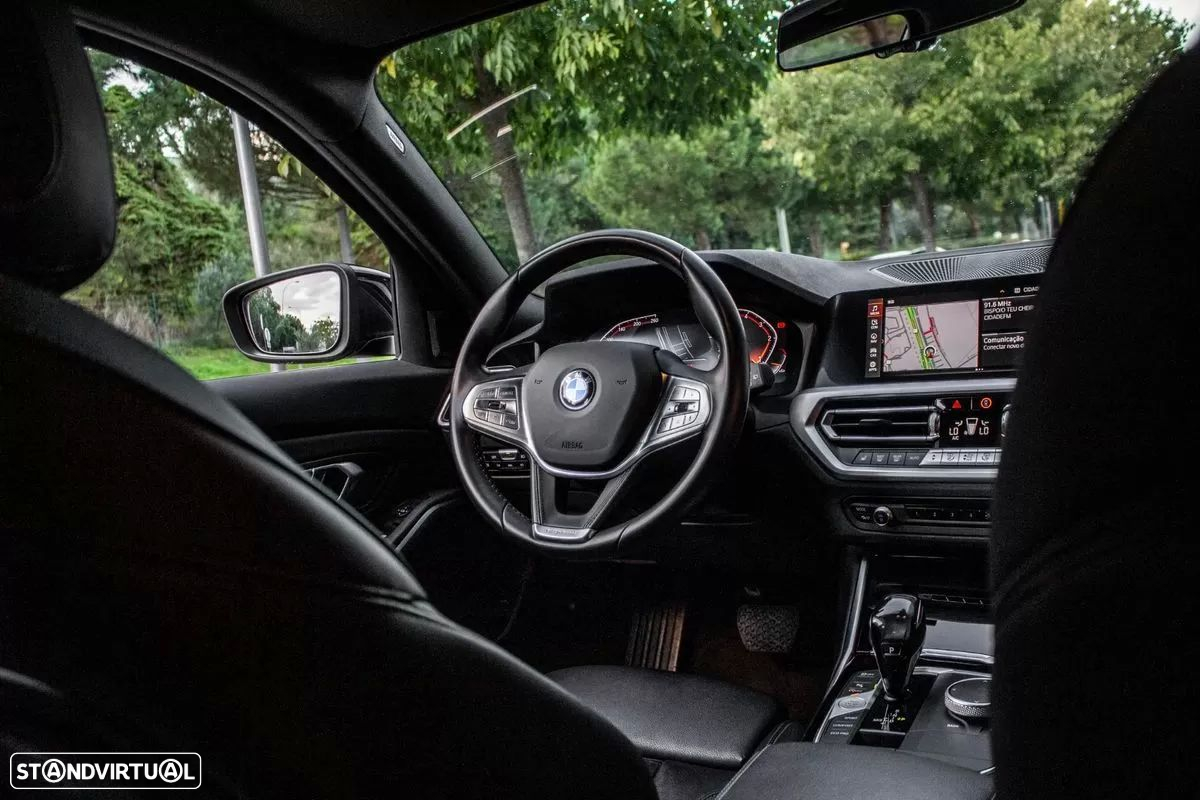 BMW 320 d Touring Line Luxury Auto - 35