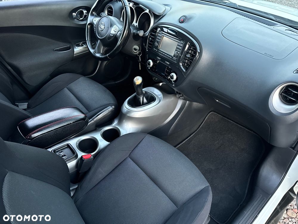 Nissan Juke 1.6 Acenta S&S - 13