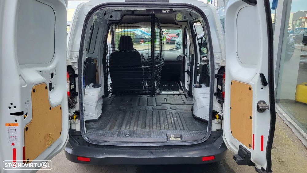 Ford Transit Courier - 12