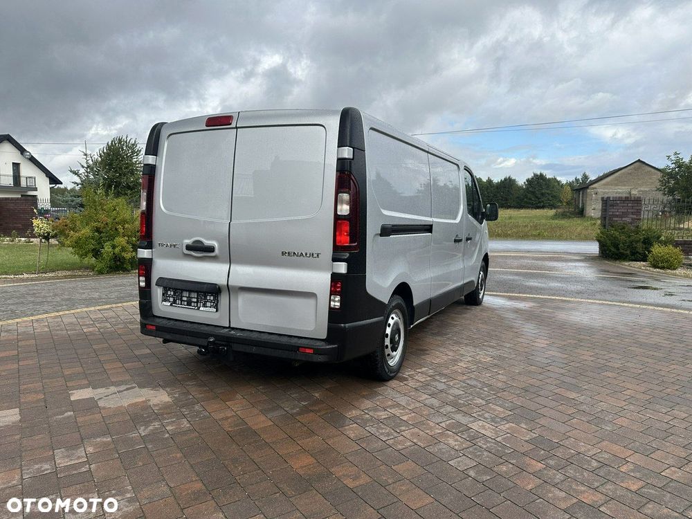 Renault Trafic - 11