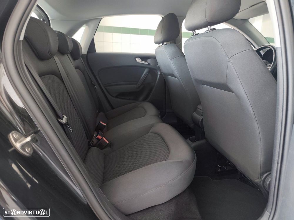 Audi A1 Sportback 1.0 TFSI Design - 14