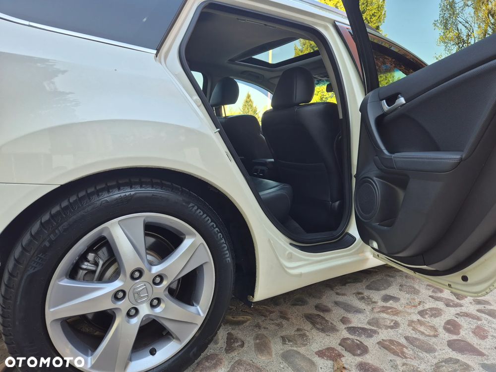 Honda Accord 2.2d Executive Navi - 17