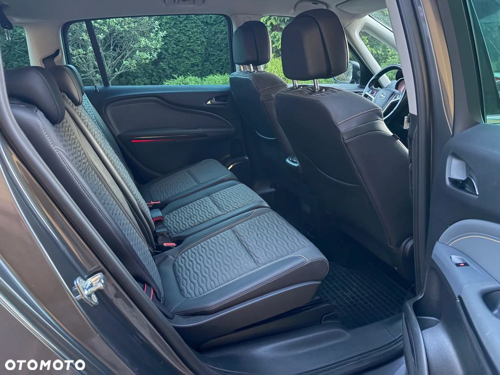 Opel Zafira 2.0 CDTI Cosmo EcoFLEX S&S - 12