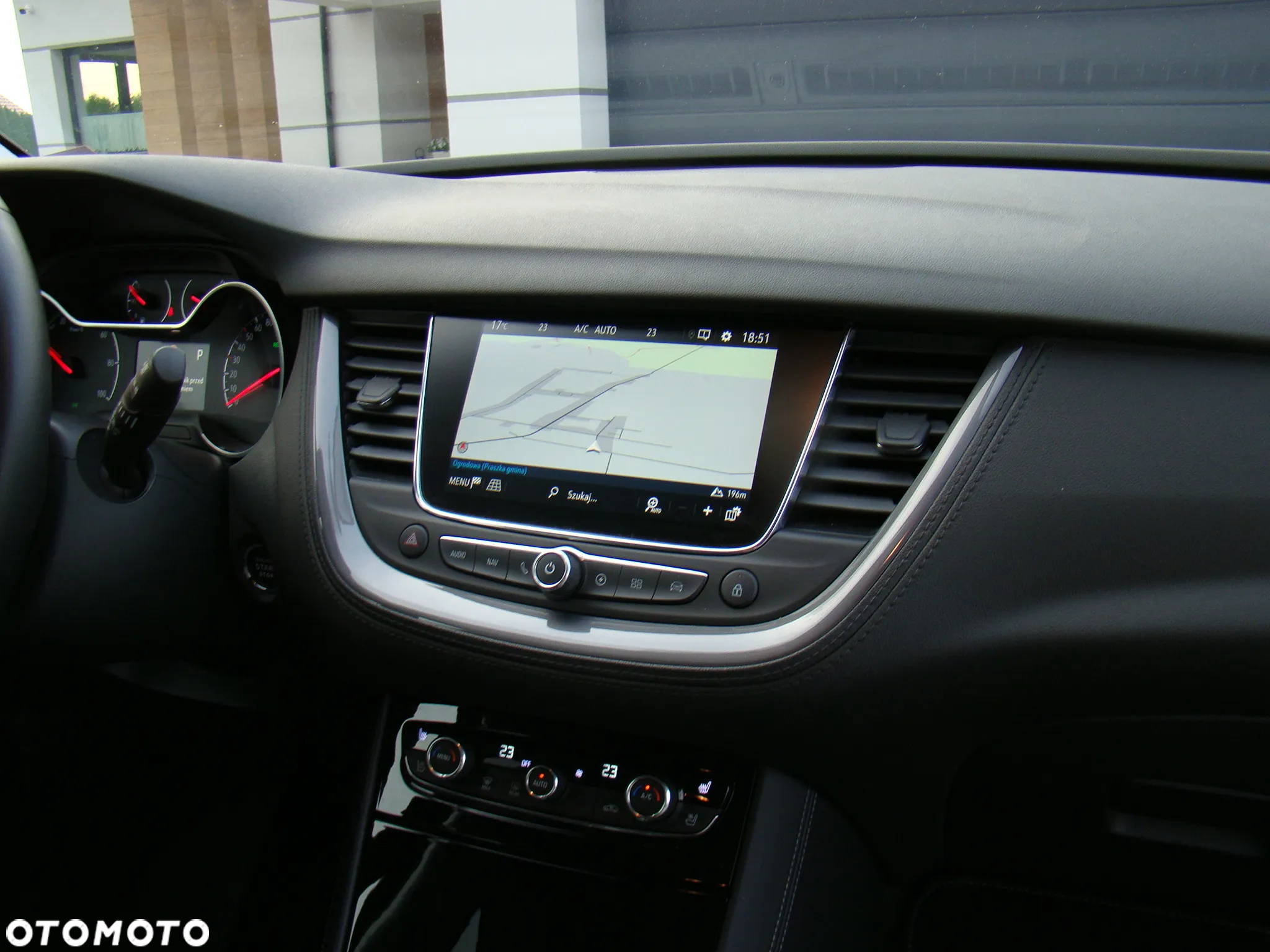 Opel Grandland X Plug-in-Hybrid 1.6 DI Start/Stop INNOVATION - 36