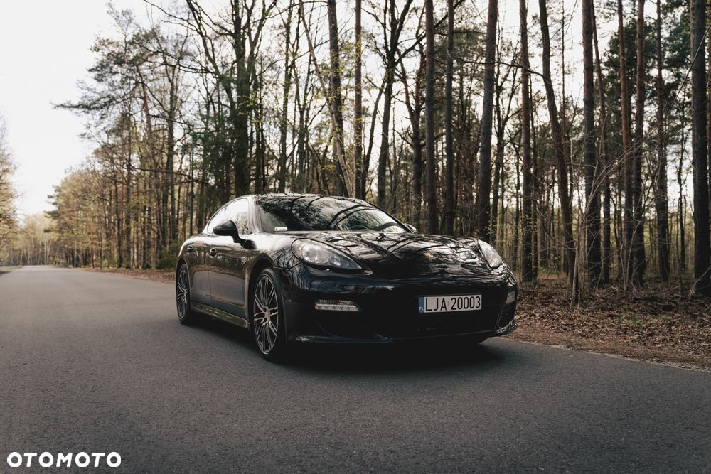 Porsche Panamera 4S - 2