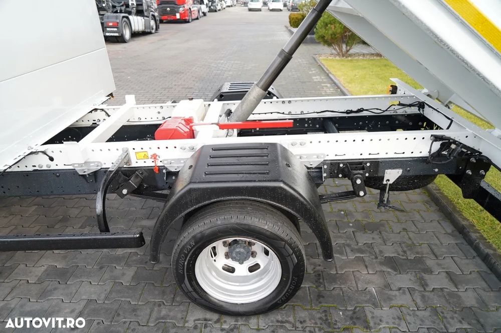 Iveco DAILY 35-140 / BASCULATOR / CU TRACȚIE MÂNĂ / DOUĂ TRACȚII / MANUAL / 6 LOCURI / - 9