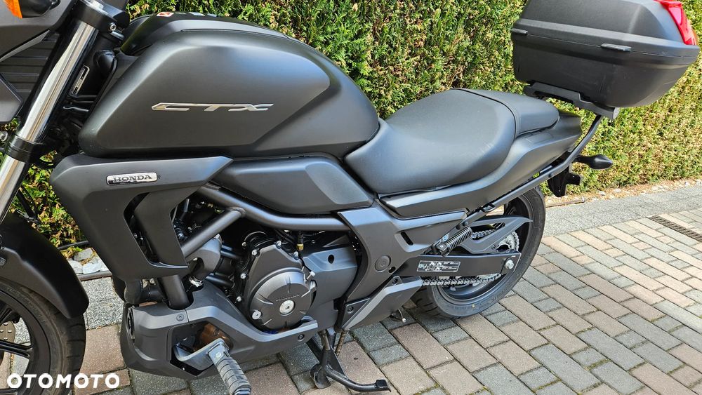 Honda CTX - 17