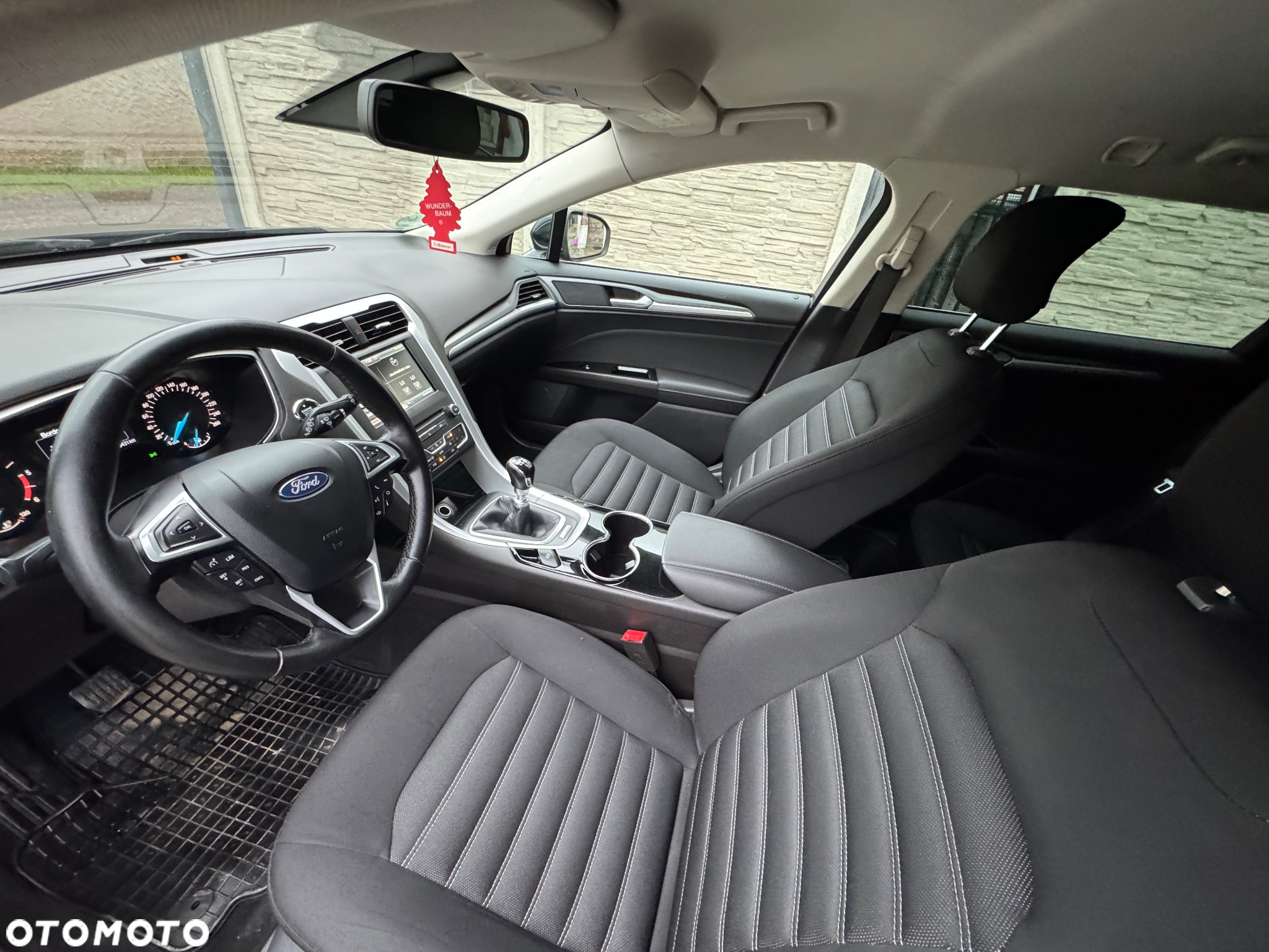 Ford Mondeo Turnier 2.0 TDCi ECOnetic Start-Stopp Titanium - 24