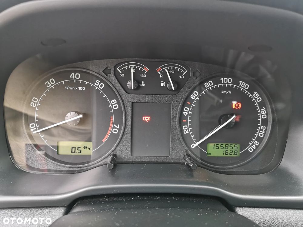 Skoda Octavia 1.6 Ambiente - 9