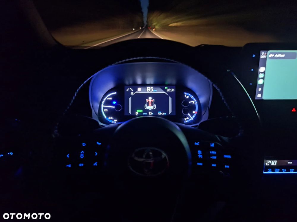 Toyota Yaris Cross - 18