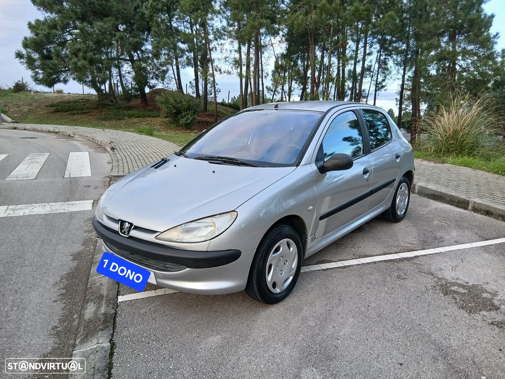 Peugeot 206 - 1