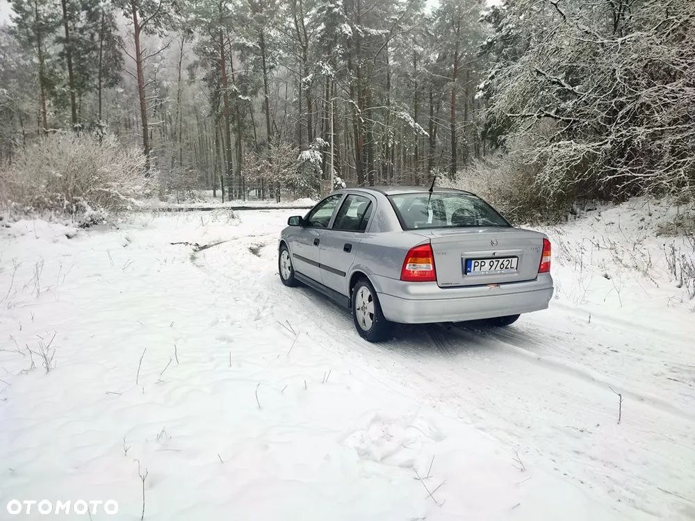 Opel Astra 1.4 GL / Club - 6