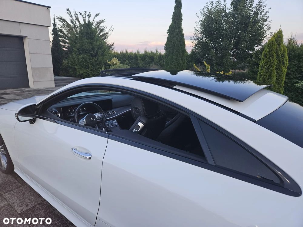 Mercedes-Benz Klasa E 300 d Coupe 9G-TRONIC - 9