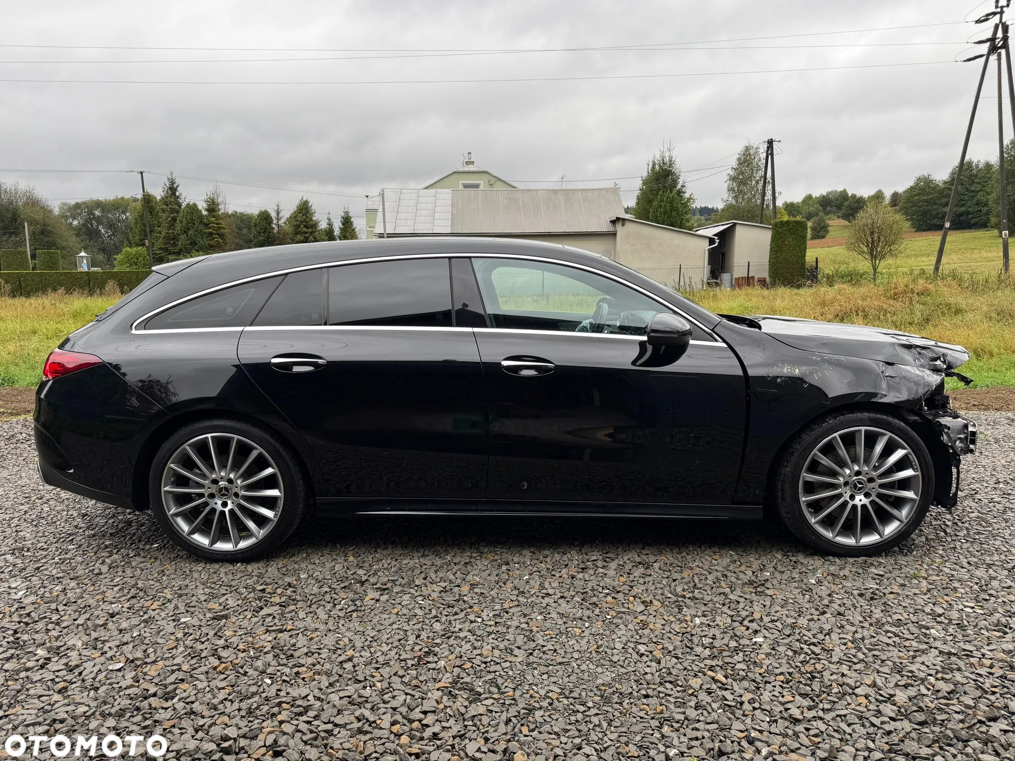 Mercedes-Benz CLA 200 d Shooting Brake 8G-DCT AMG Line - 5
