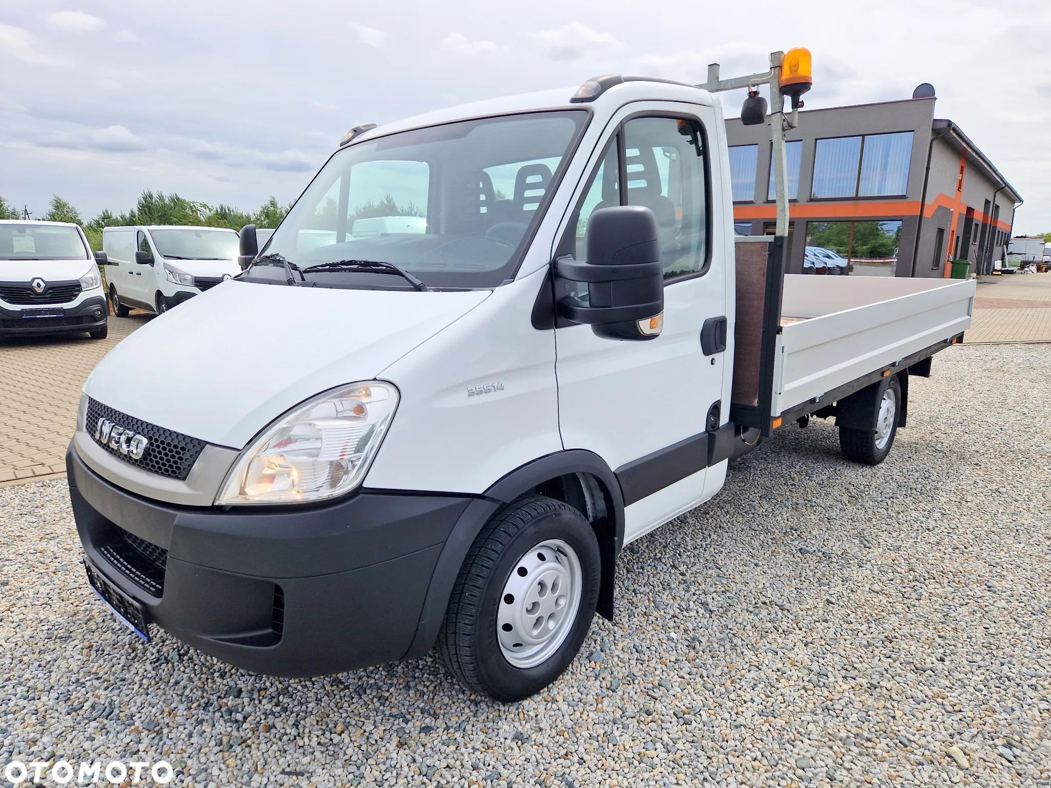 Iveco 35S14 3,0 HPI 140 KONNA SKRZYNIA 3,7M 195T/KM PRZEBIEGU GWARANCJA WEBASTO IDEALNY - 1
