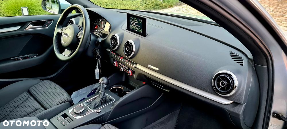 Audi A3 Sportback - 21