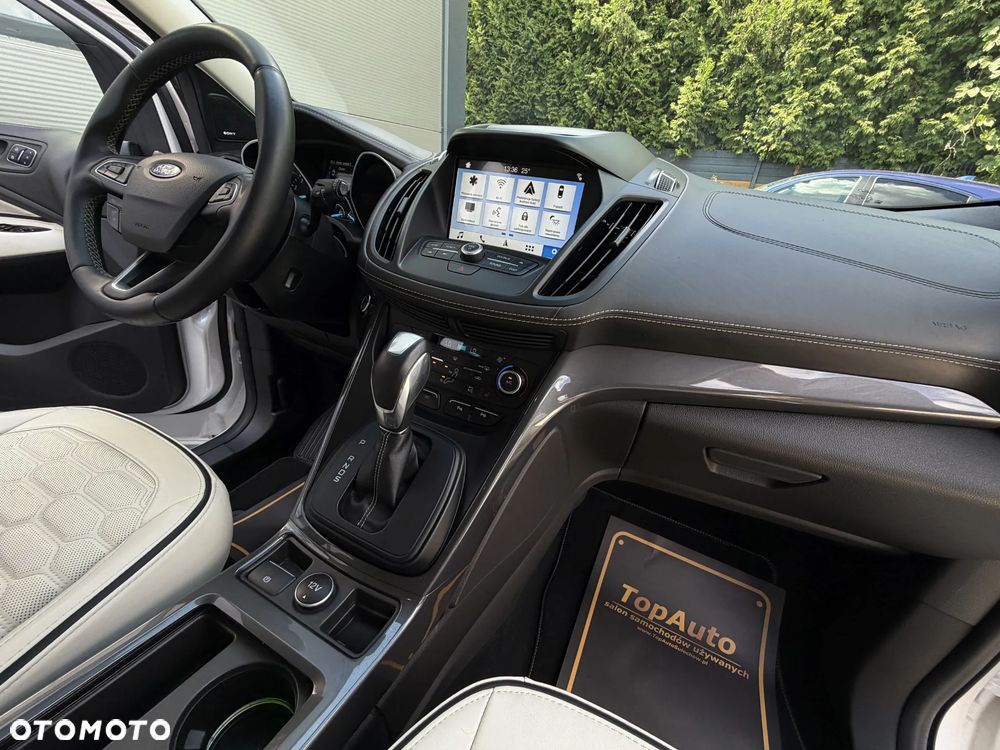 Ford Kuga 1.5 EcoBoost 4x4 Titanium - 16