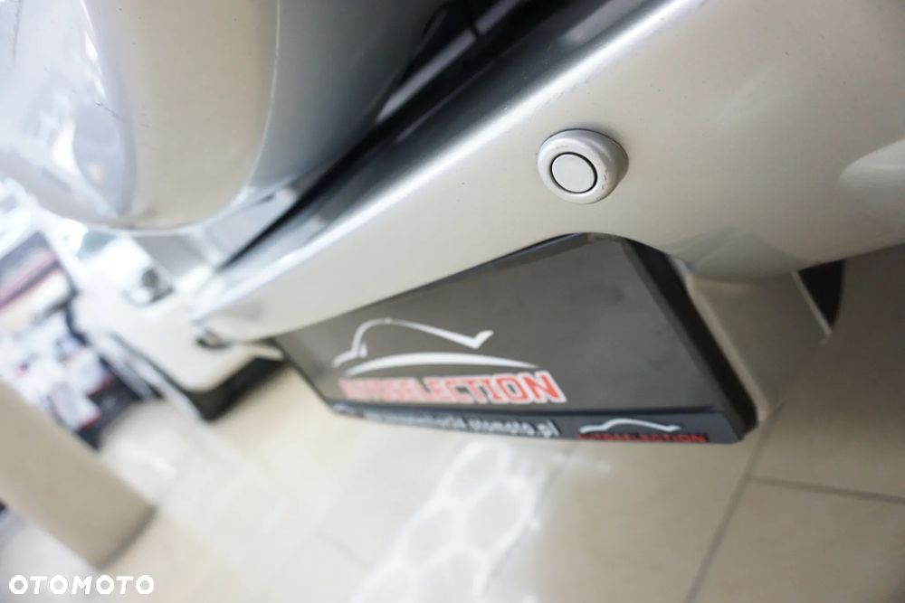 Toyota RAV4 2.2 D-CAT 4x4 Sol - 11