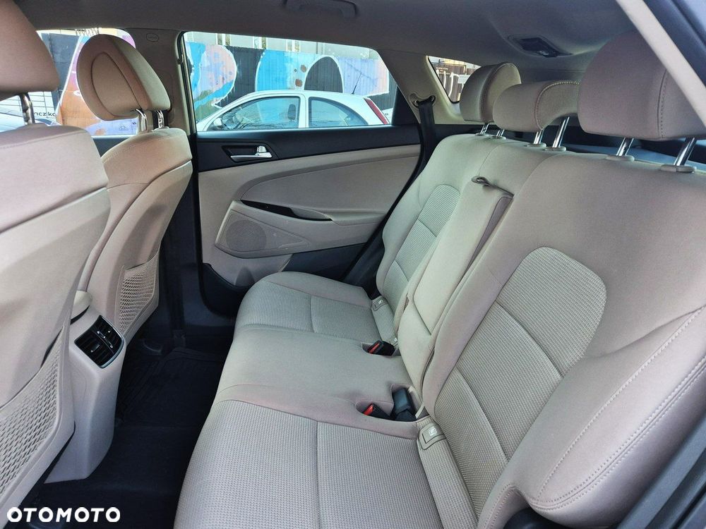 Hyundai Tucson 1.6 GDI BlueDrive Comfort 2WD - 14