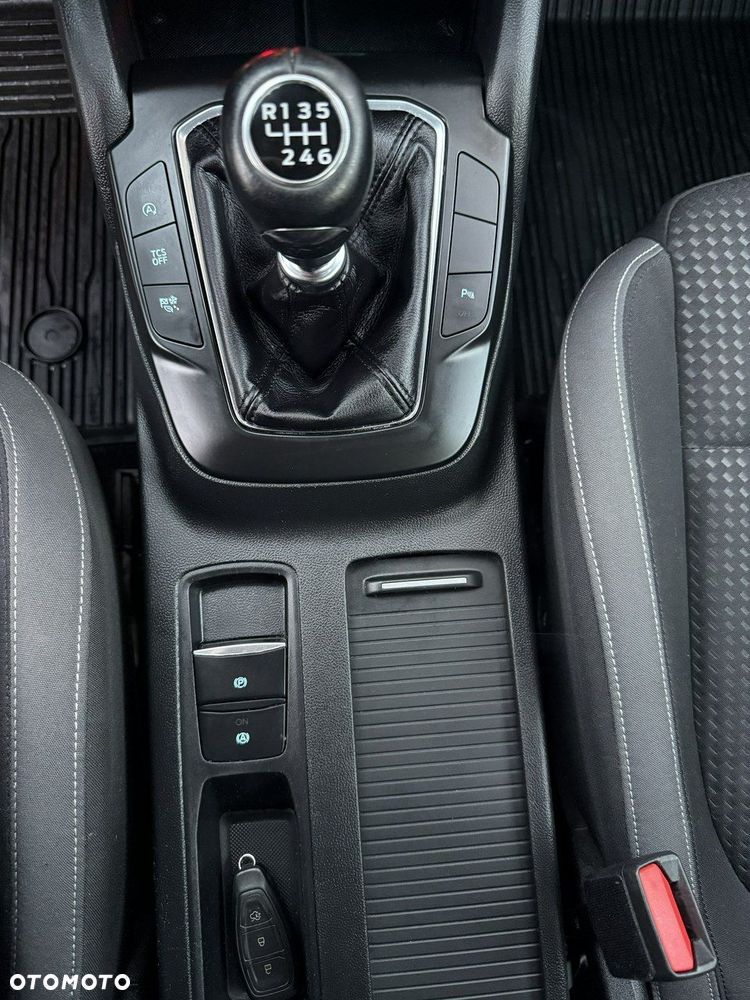 Ford Focus - 23