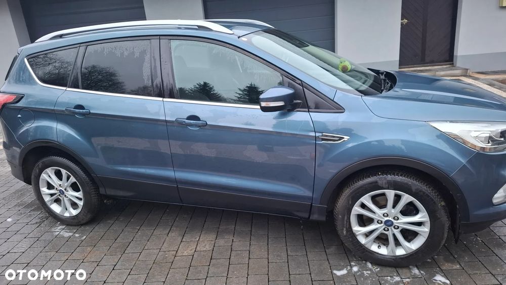 Ford Kuga 2.0 TDCi AWD Titanium - 2