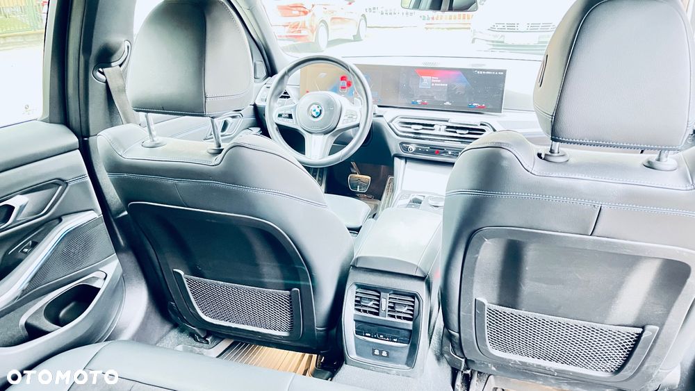 BMW Seria 3 318i M Sport sport - 31