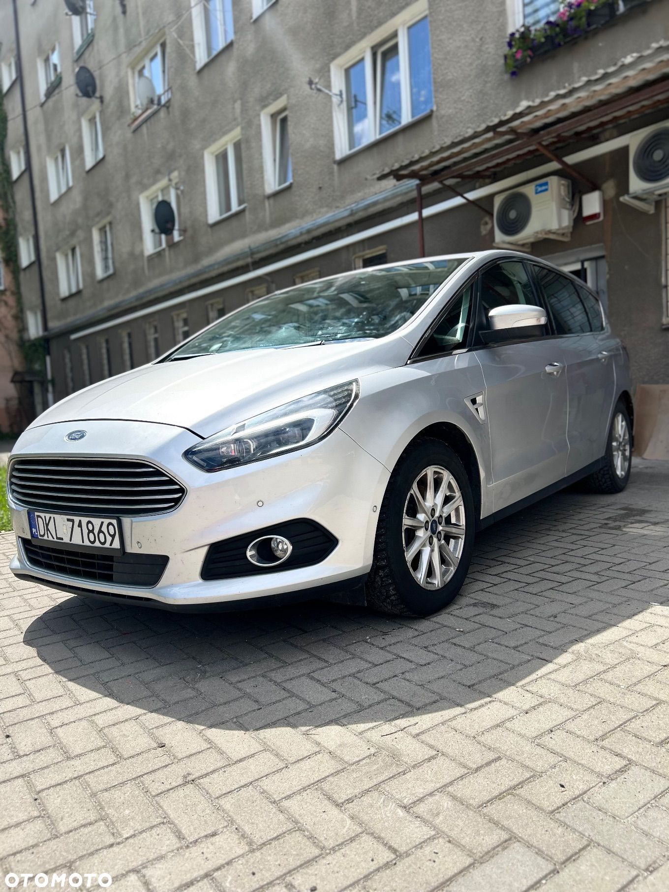 Ford S-Max - 1
