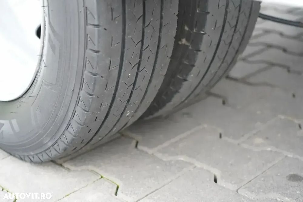 Iveco DAILY 35-140 / BASCULATOR / CU TRACȚIE MÂNĂ / DOUĂ TRACȚII / MANUAL / 6 LOCURI / - 24