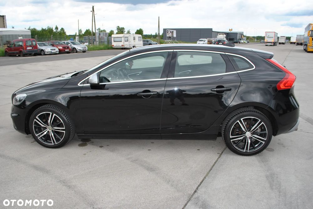 Volvo V40 D2 Drive-E R-Design Momentum - 8