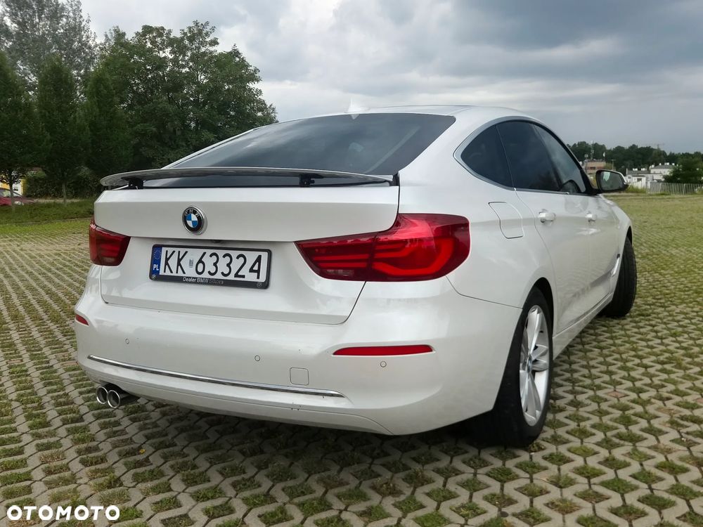 BMW Seria 3 320d xDrive Luxury Line - 9
