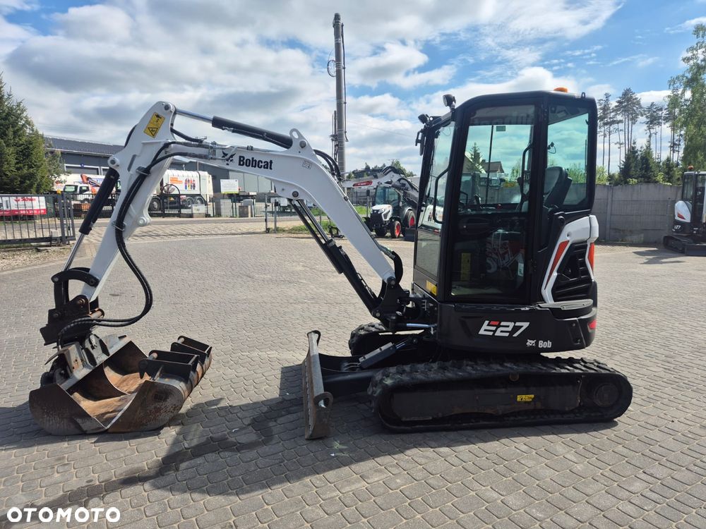 Bobcat E27 - 1