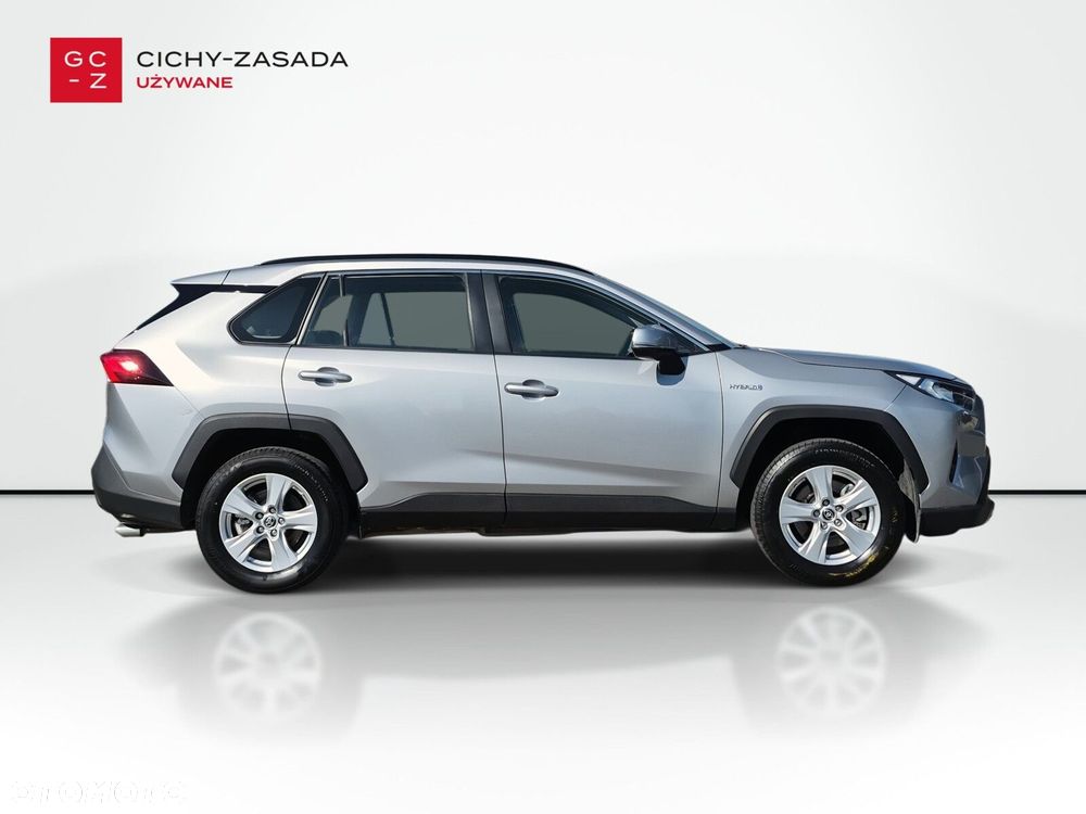 Toyota RAV4 - 6