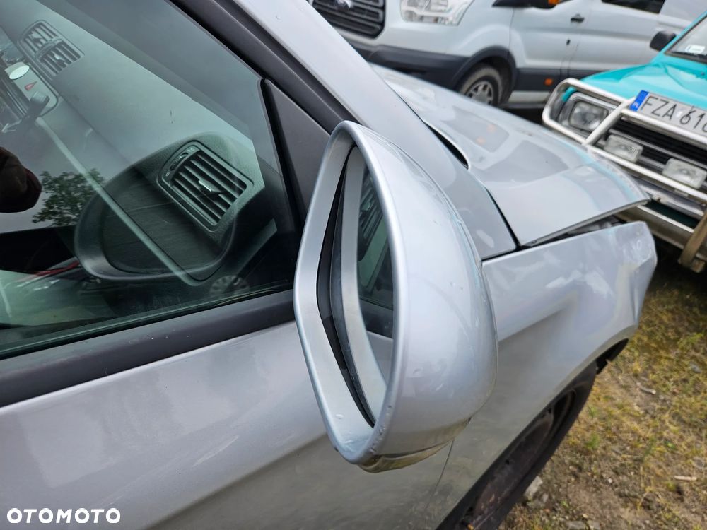 VW Passat B6 Lusterko Prawe LA7W EU - 2