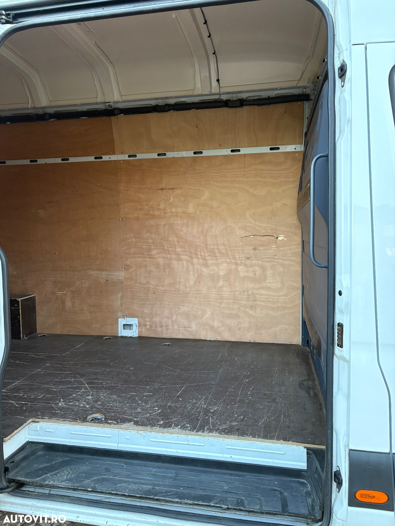 Mercedes-Benz Sprinter 316 - 10