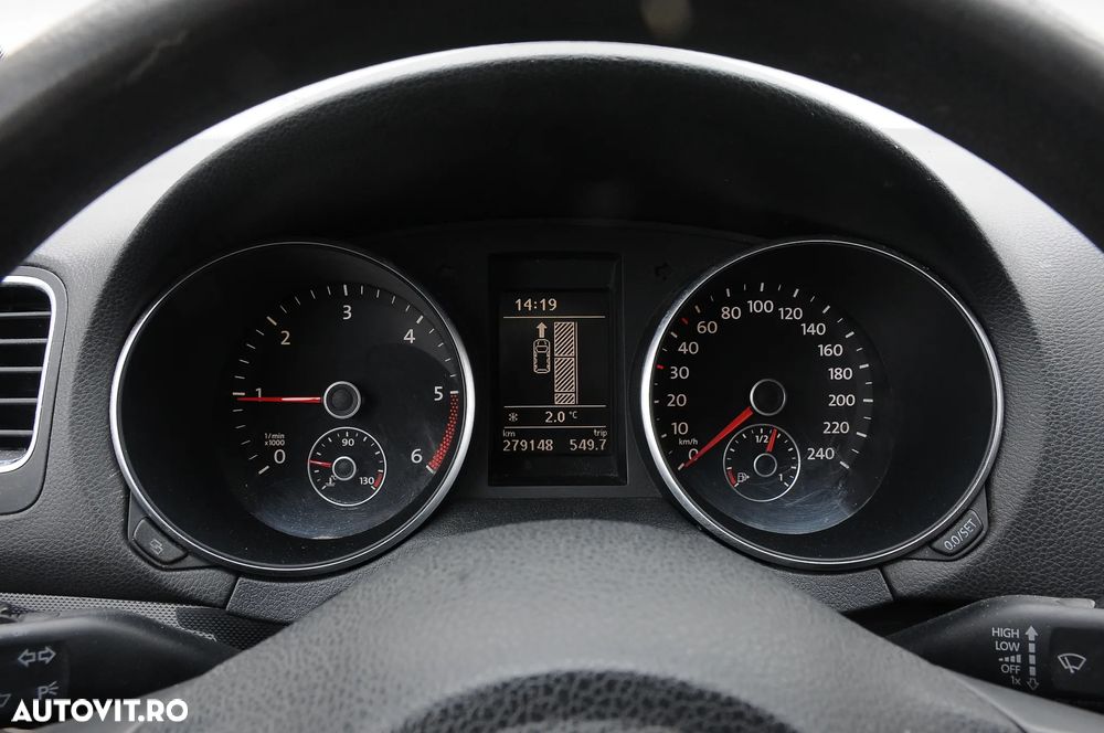 Volkswagen Golf 1.6 TDI DPF Comfortline - 10