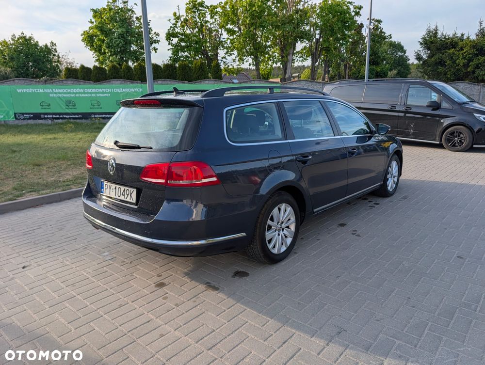 Volkswagen Passat 2.0 TDI Trendline - 4